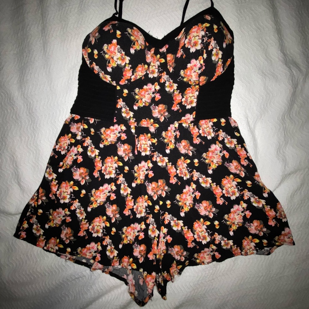 Floral Romper w/pads